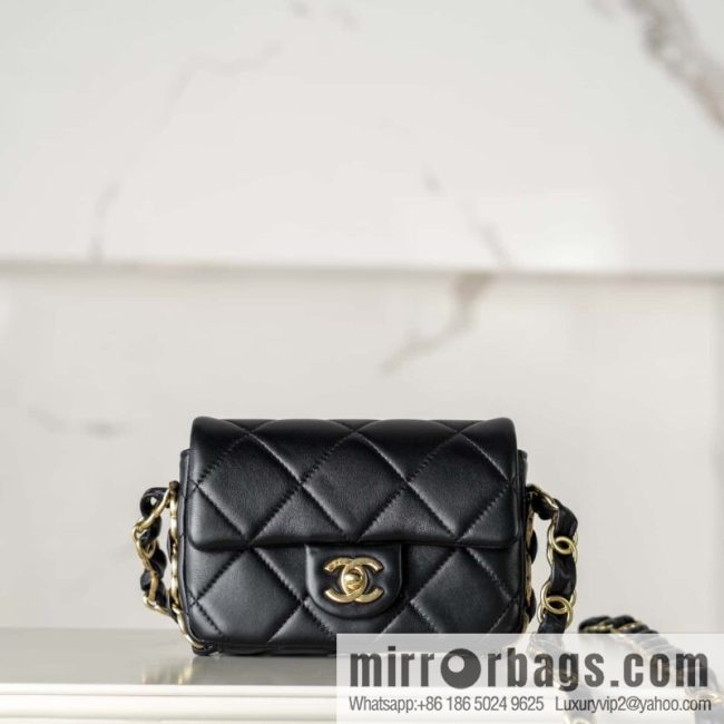 𝐂𝐡𝐚𝐧𝐞𝐥 𝟐𝟒𝐤 𝐜𝐟 thick chain black gold AS5175
