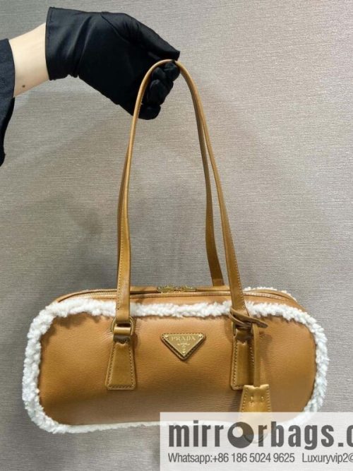 PRADA 🎉 new sheepskin 🎉 1BB124 new product🎉🎉