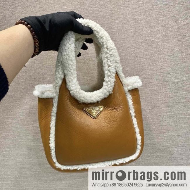 PRADA 🎉 sheepskin bucket bag 🎉 1BA349 new product🎉🎉