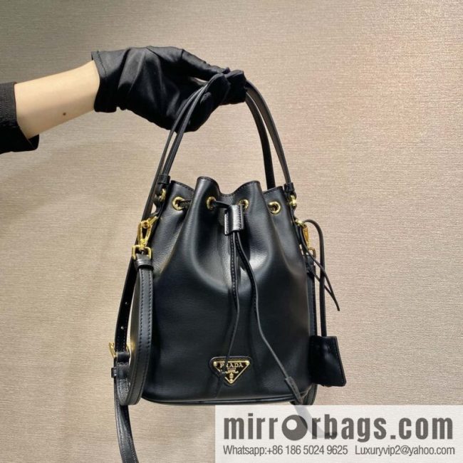 PRADA 🎉 calfskin bucket bag 🎉 1BE067 new product🎉🎉