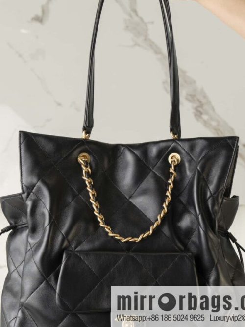 𝐂𝐡𝐚𝐧𝐞𝐥 𝟐𝟓𝐜 Early Spring 𝐬𝐡𝐨𝐩𝐩𝐢𝐧𝐠 𝐛𝐚𝐠 Big Tote, Black Gold 👜 AS5315