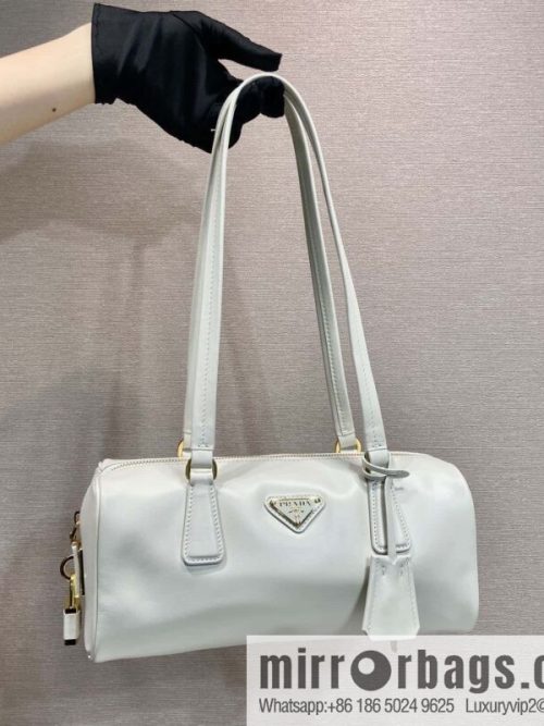 PRADA 🎉 padlock women 🎉 1BB127 new 🎉🎉 white