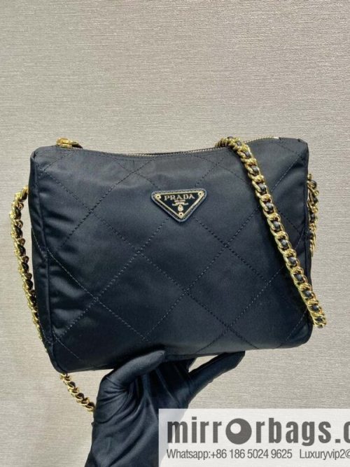 PRADA 🎉 medieval messenger bag 🎉🎉🎉 1BD646🎉🎉