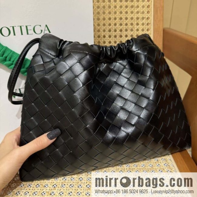 BV Medium Dustbag Clutch 796728 Black