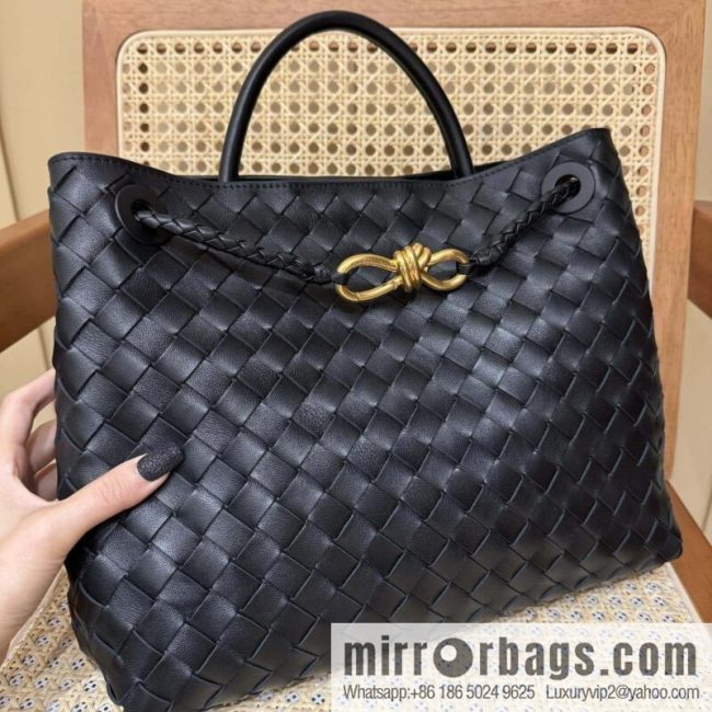 BV Medium Andiamond 766016 Black