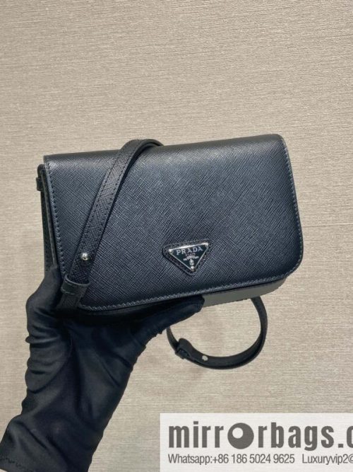 PRADA 🎉 new 🎉 2VD061 cross pattern 🎉 black