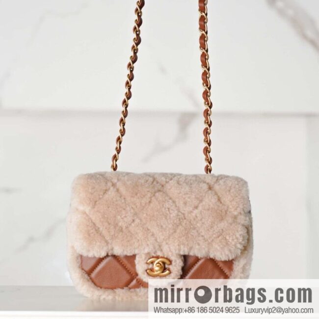 wsxc1736097771126_0-800x800iurogdsrvuc120756_20250702151934.jpg 𝗖𝗵𝗮𝗻𝗲𝗹 𝟮𝟰𝗸 catwalk model | Teddy bear 🧸 lamb wool S AS5148