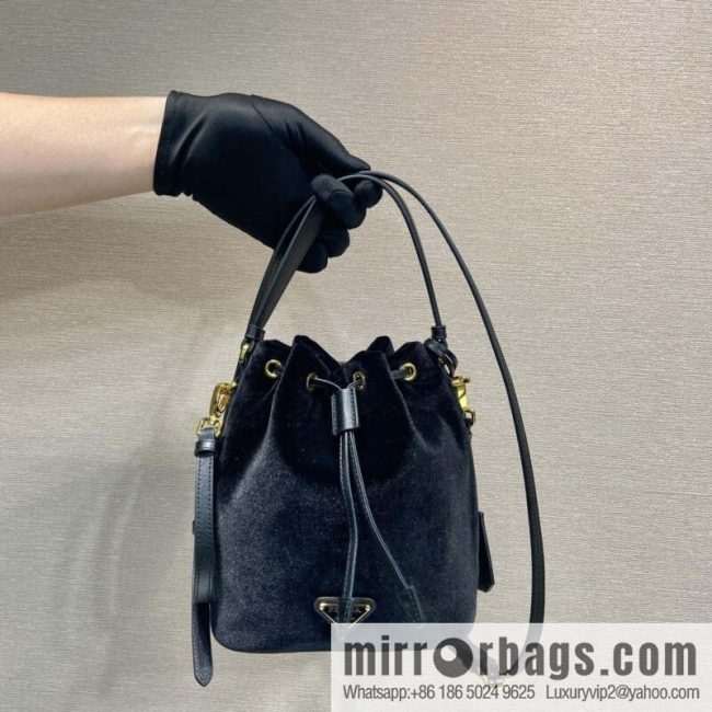 PRADA 🎉 Velvet Bucket Bag 🎉 1BE067 Velvet🎉🎉