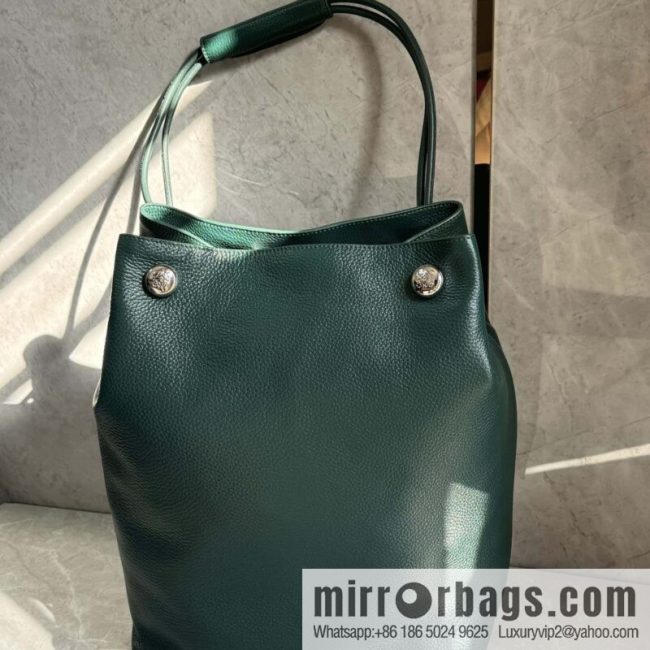 LOEWE Pebble hobo 0905 green