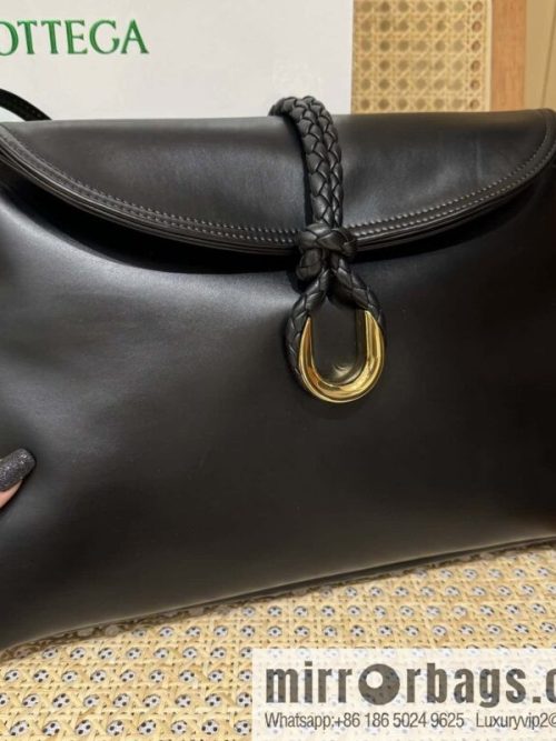 BV Large Liberta Crossbody Bag 806034 Black