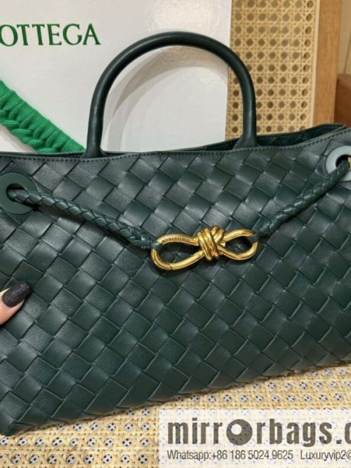 BV small horizontal Andiamond handbag 766010 emerald