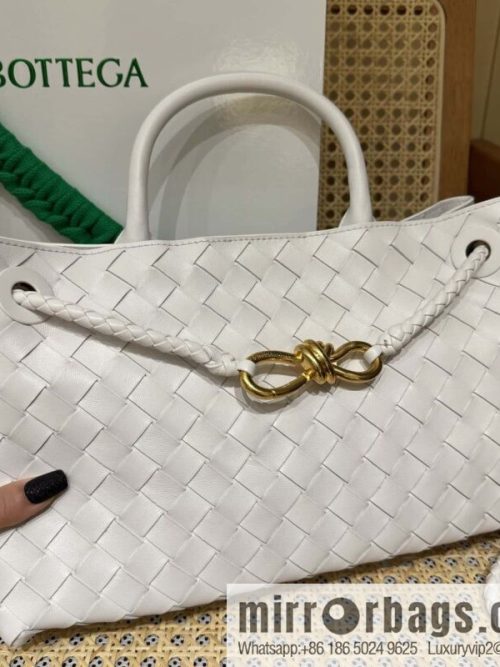 BV small horizontal Andiamond handbag 766010 white