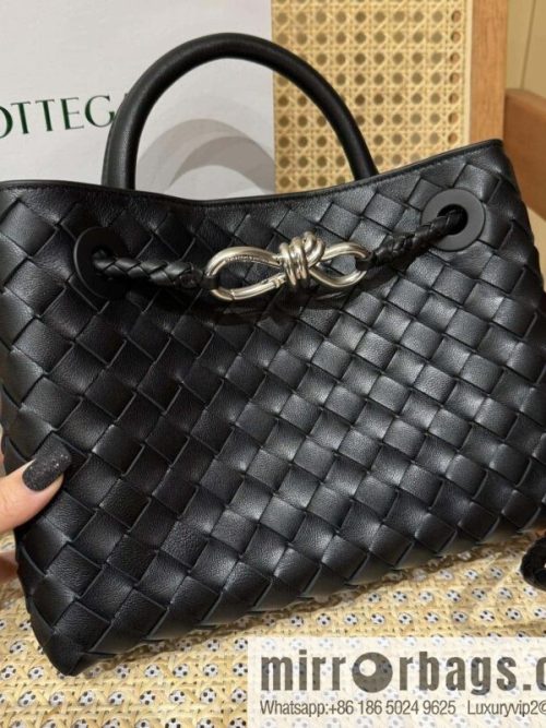 BV 🆕 small Andiamo handbag 766014 black with silver buckle🆕