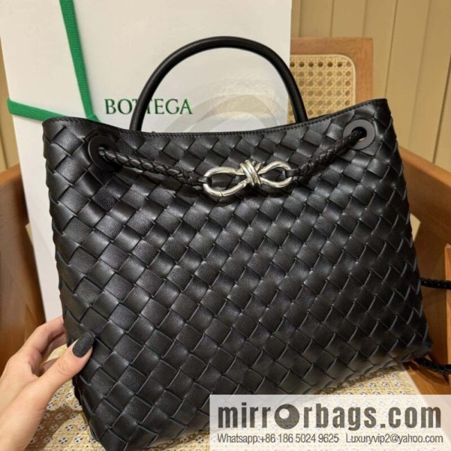 BV 🆕 Medium Andiamo Handbag 766016 Black with Silver Buckle🆕