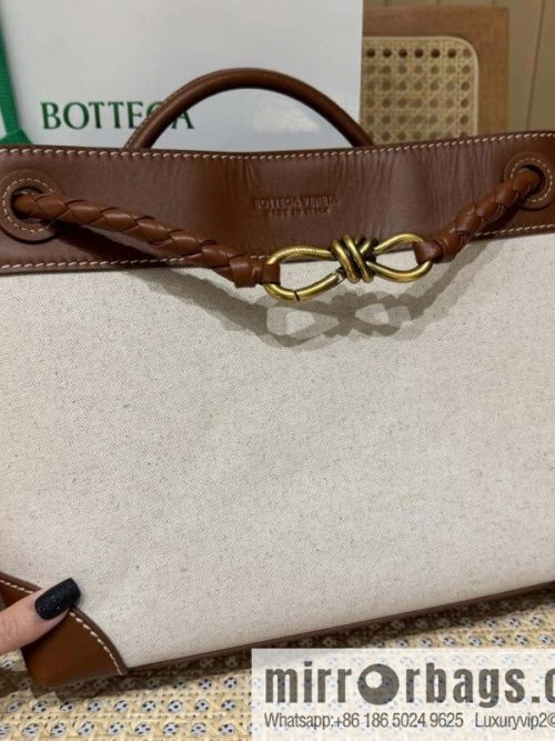 BV Medium Andiamond Handbag 766016 Caramel Patchwork