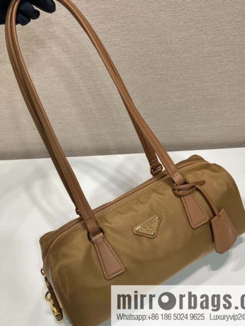 PRADA 🎉 new lock bag 🎉 1BB127 nylon cloth🎉🎉