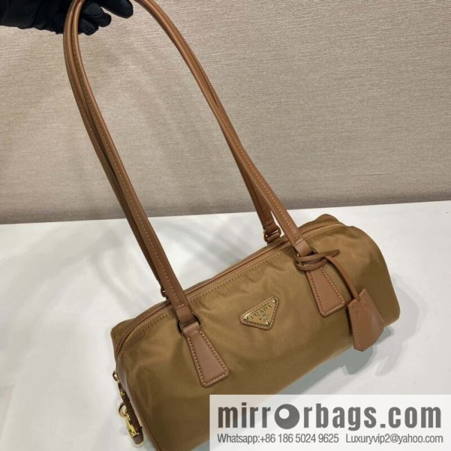 PRADA 🎉 new lock bag 🎉 1BB127 nylon cloth🎉🎉