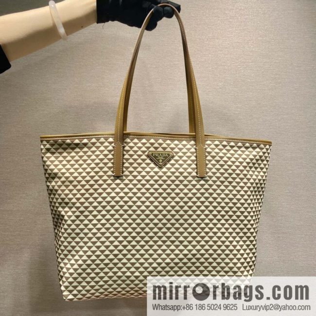 PRADA 🎉 new tote bag 🎉 1BD552 new 🎉🎉 apricot