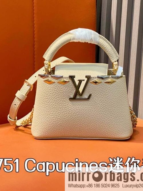 [Original order boutique] M12751 rice white full leather rhombus model, full leather cap that English series, this Capucines mini handbag