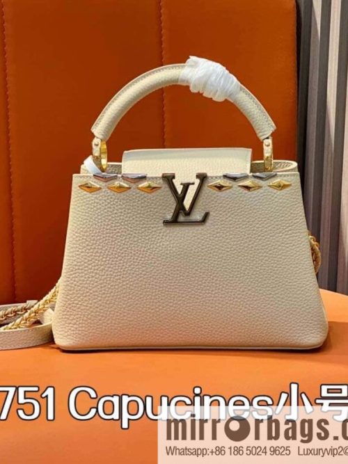 [Original order boutique] M12751 rice white full leather rhombus model, full leather cap that English series, this Capucines medium handbag