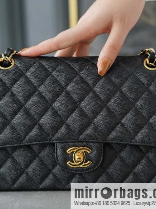 ℂ𝔽 𝗖𝗹𝗮𝘀𝘀𝗶𝗰 𝗙𝗹𝗮𝗽 | original caviar 🐂 medium, black gold 🖤 A01112