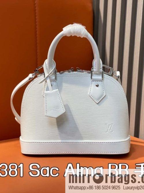 [Original order boutique] M11381 white, water ripple shell bag Sac Alma BB handbag