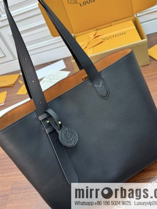 LV M25341 Low Key Cabas MM