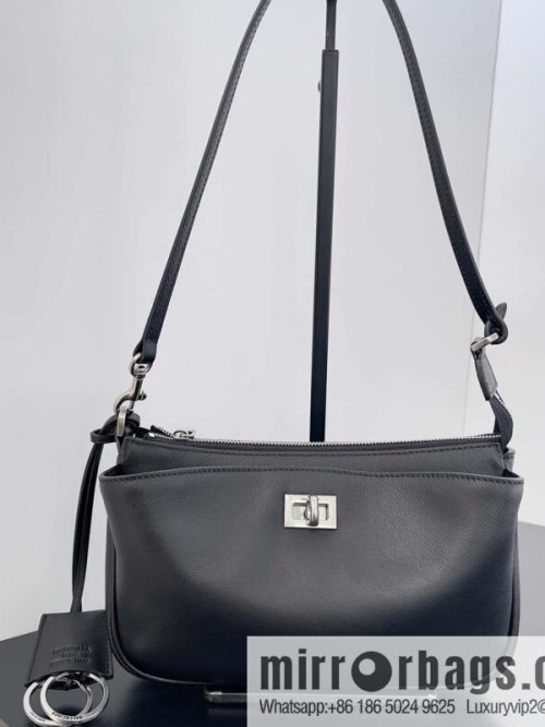𝐁𝐚𝐥𝐞𝐧𝐜𝐢𝐚𝐠𝐑𝐨𝐝𝐞𝐨 🖤🖤 Rodeo Shoulder Bag 🧶 Rodeo Black Smooth Cow Leather Shoulder Bag