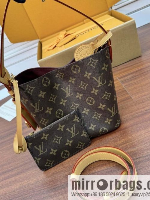 LV M12925 NEW All In BB