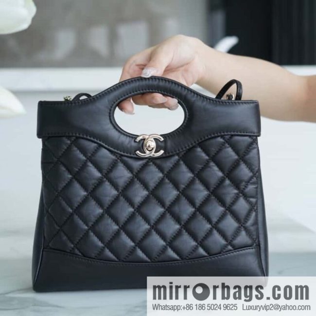 𝐂𝐡𝐚𝐧𝐞𝐥 𝟐𝟑𝐀 Superior Handicraft 31bag Mini Black ➿ AS4133