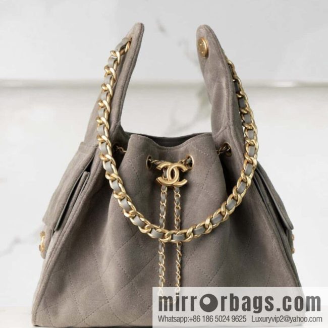 𝐂𝐡𝐚𝐧𝐞𝐥 𝟐𝟓𝐜 Grey Suede Drawstring Bucket Bag, Small 🌟 AS5293