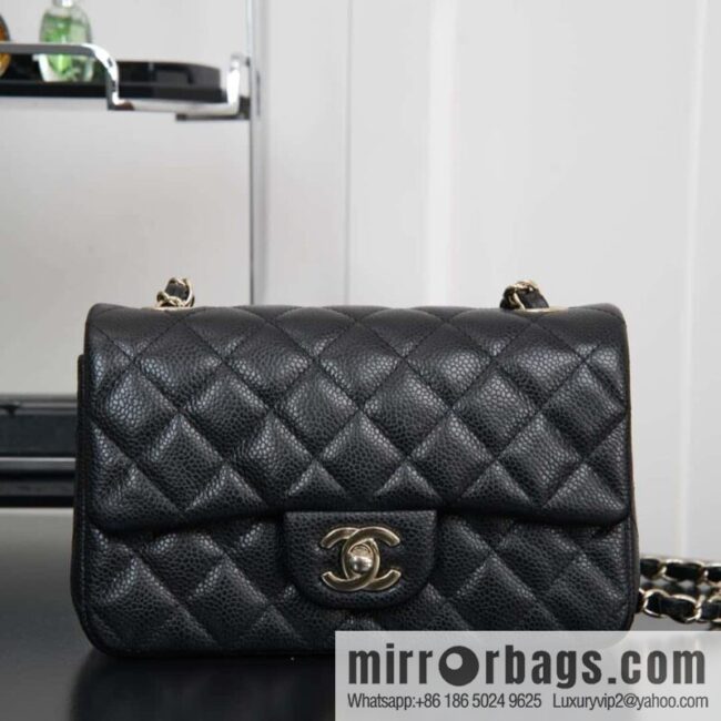 wsxc1740948033642_0-800x800vf4zly2kghj84260_20250701210421.jpg ℂ𝔽 𝗖𝗹𝗮𝘀𝘀𝗶𝗰 𝗙𝗹𝗮𝗽 | Litchi pattern black gold 🖤 A01116