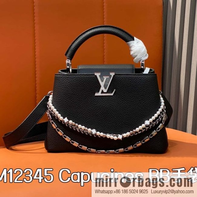 [Original order boutique] M12345 black, full leather cap, this Capucines BB handbag.