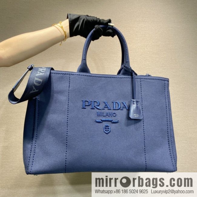 PRADA 🎉 new tote bag 🎉 2VG131 men\'s 🎉🎉 blue