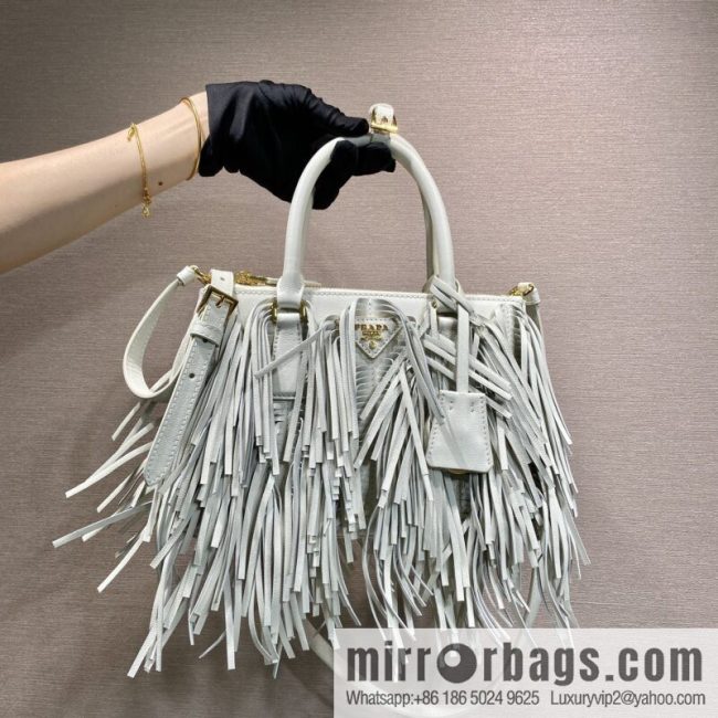 PRADA 🎉 new tassel bag 🎉 1BA896 calfskin 🎉🎉 white