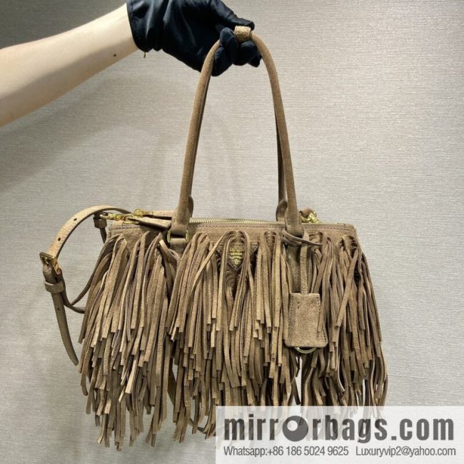 PRADA 🎉 new tassel bag 🎉 1BA457 fleece🎉🎉