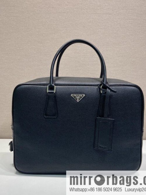 PRADA 🎉 new briefcase 🎉 2VE027 with lock 🎉🎉 black