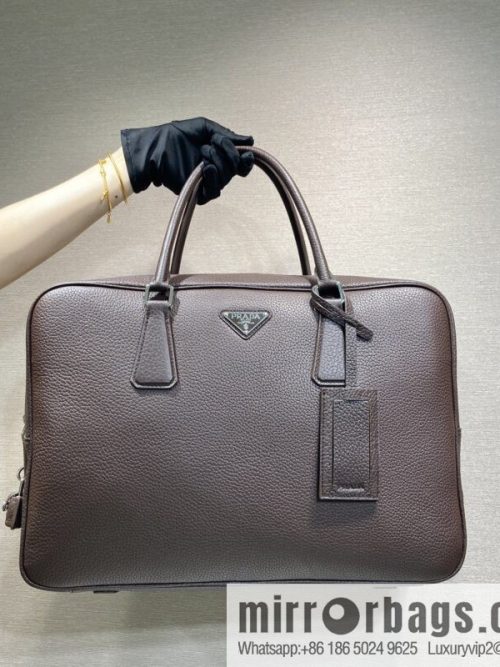 PRADA 🎉 new briefcase 🎉 2VE027 with lock 🎉🎉 coffee color