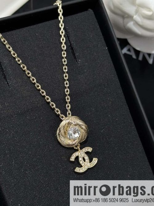 ❗️New ❗️☀️ New ☑️ Chanel gold full diamond double c necklace ☀️