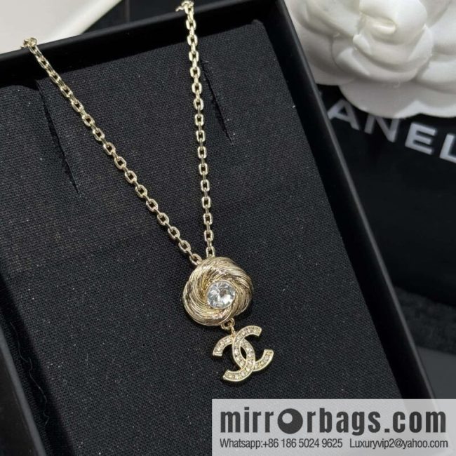 ❗️New ❗️☀️ New ☑️ Chanel gold full diamond double c necklace ☀️