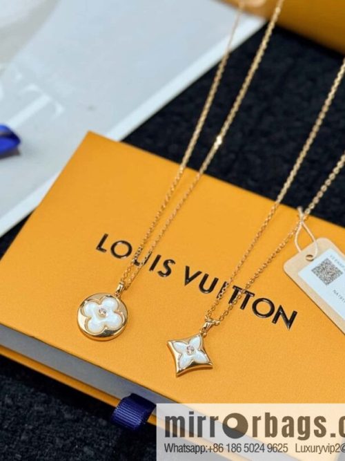 ❗️New ❗️ chain length 90cm original ☀ Louis Vuitton Louis Vuitton COLOR BLOSSOM BB STAR diamond full diamond white shell LV long necklace ☀